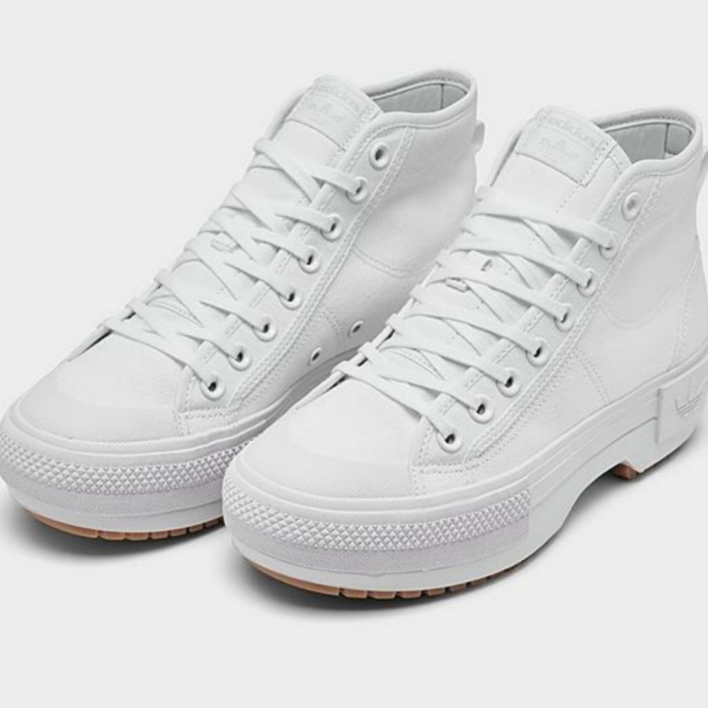 Adidas Nizza Trek platform sneaker.  White.   NEW 10M